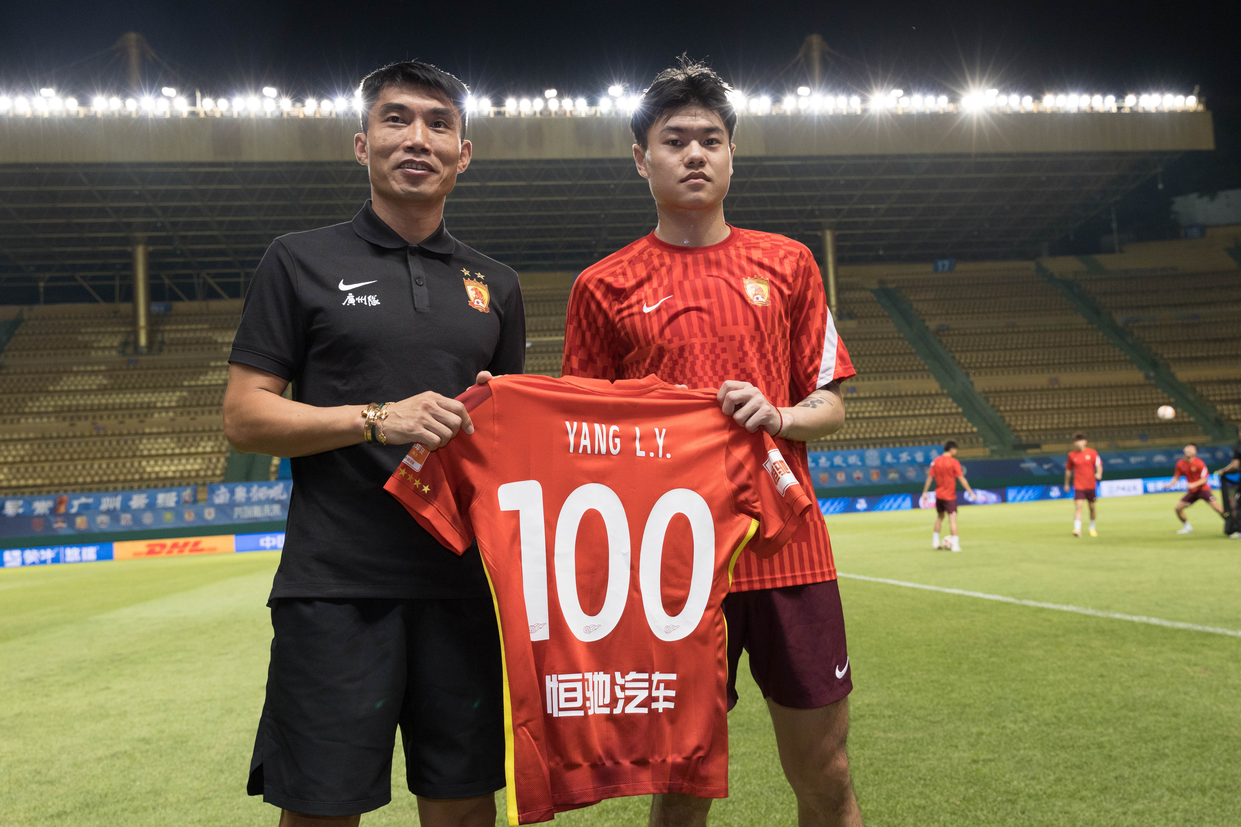 武汉三镇主场迎河南队：何超回归，三镇虽占据历史优势难掩低迷